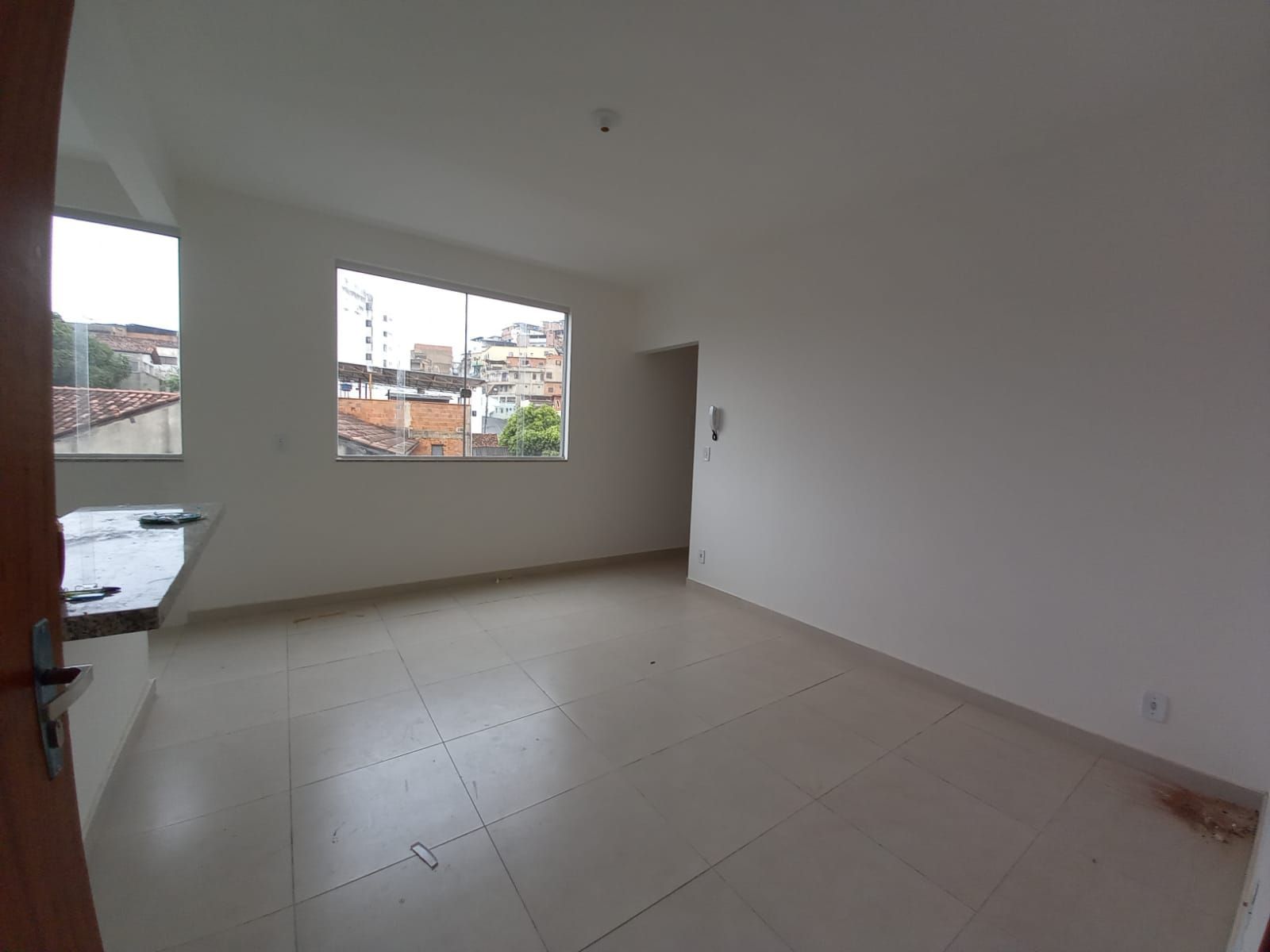 Apartamento para alugar com 3 quartos, 80m² - Foto 3