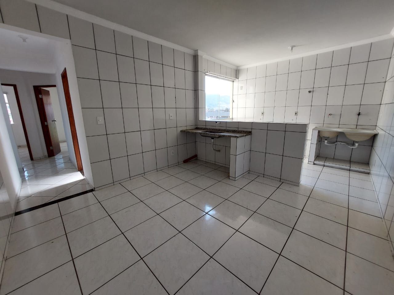 Apartamento à venda com 3 quartos, 100m² - Foto 3