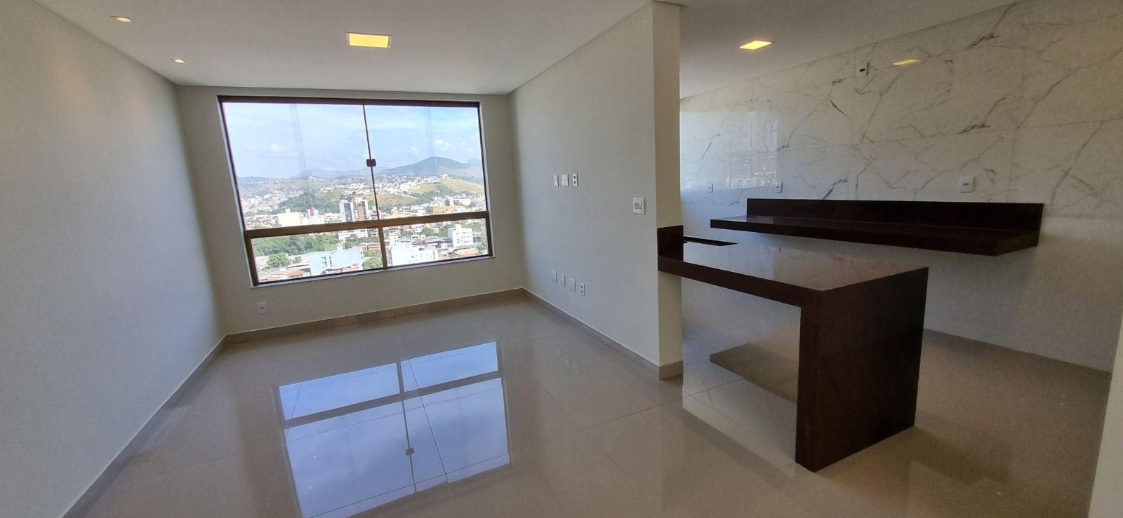 Casa à venda com 3 quartos, 231m² - Foto 5