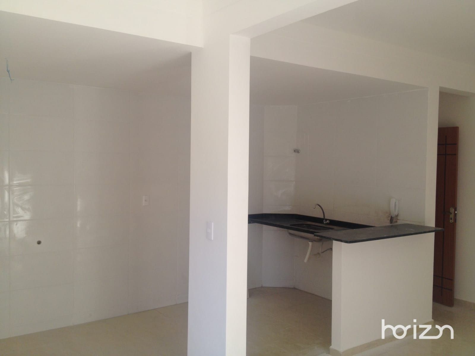 Apartamento à venda com 2 quartos, 75m² - Foto 9