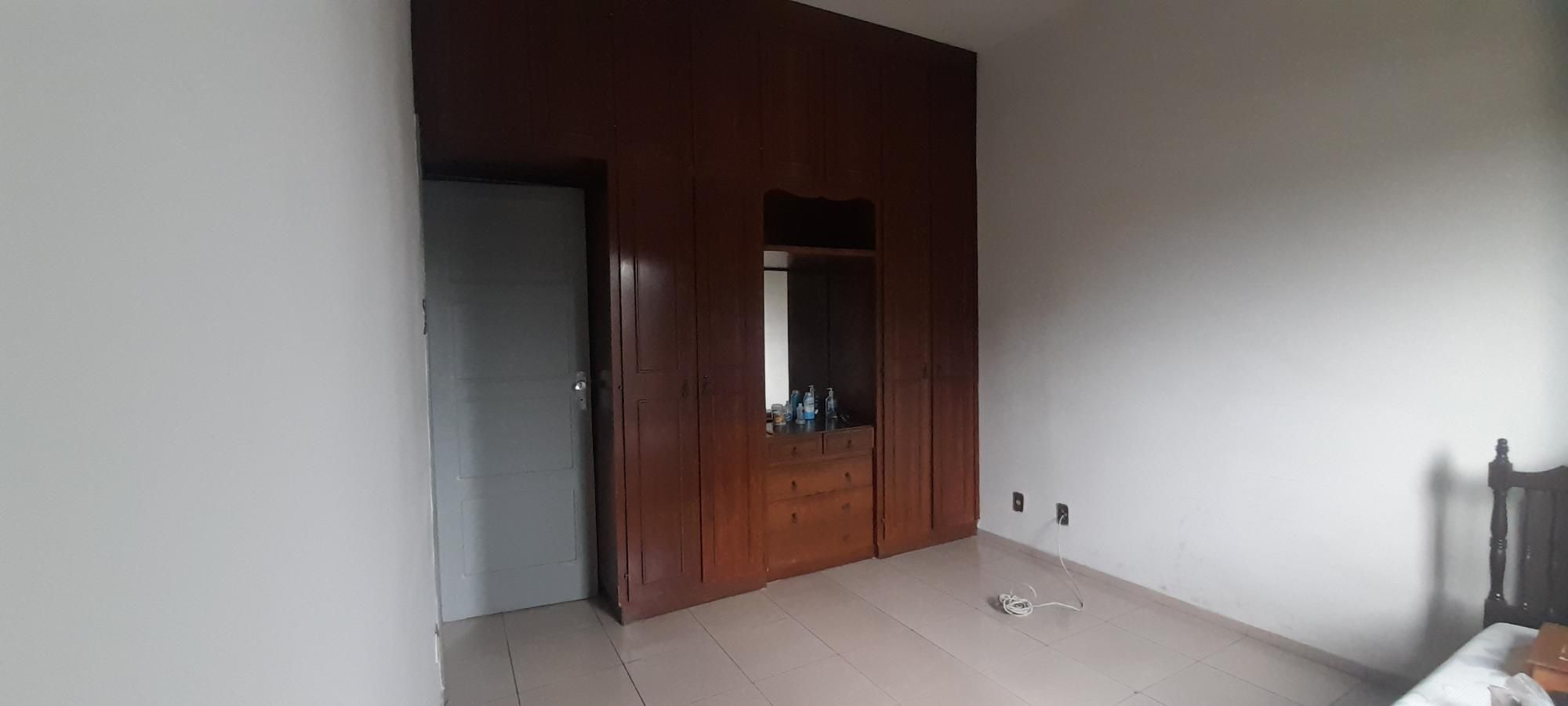 Casa à venda com 3 quartos, 211m² - Foto 9