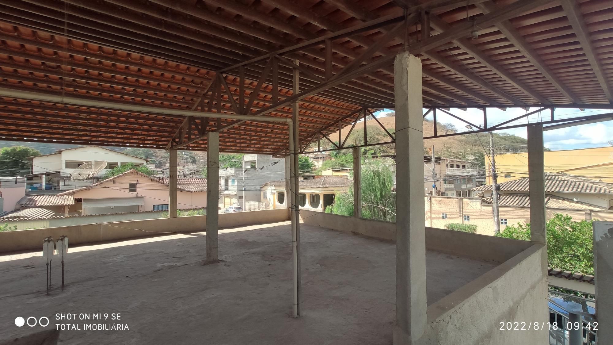 Casa à venda com 2 quartos, 180m² - Foto 12