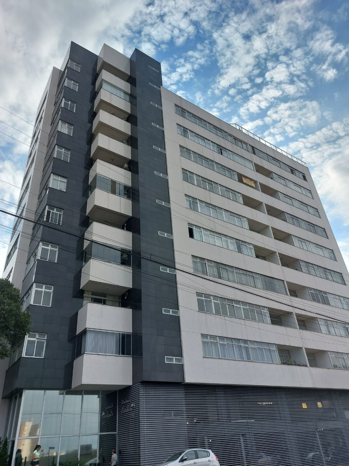 Apartamento à venda com 3 quartos, 100m² - Foto 1