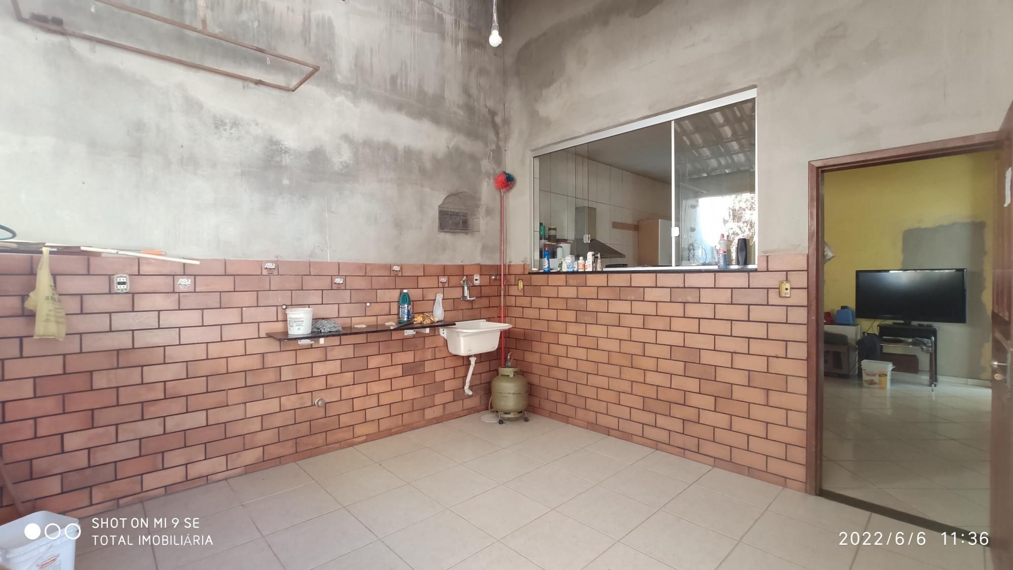 Casa à venda com 3 quartos, 250m² - Foto 3