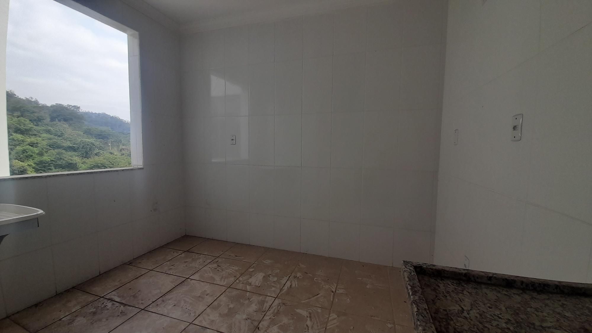 Apartamento à venda com 3 quartos, 85m² - Foto 2