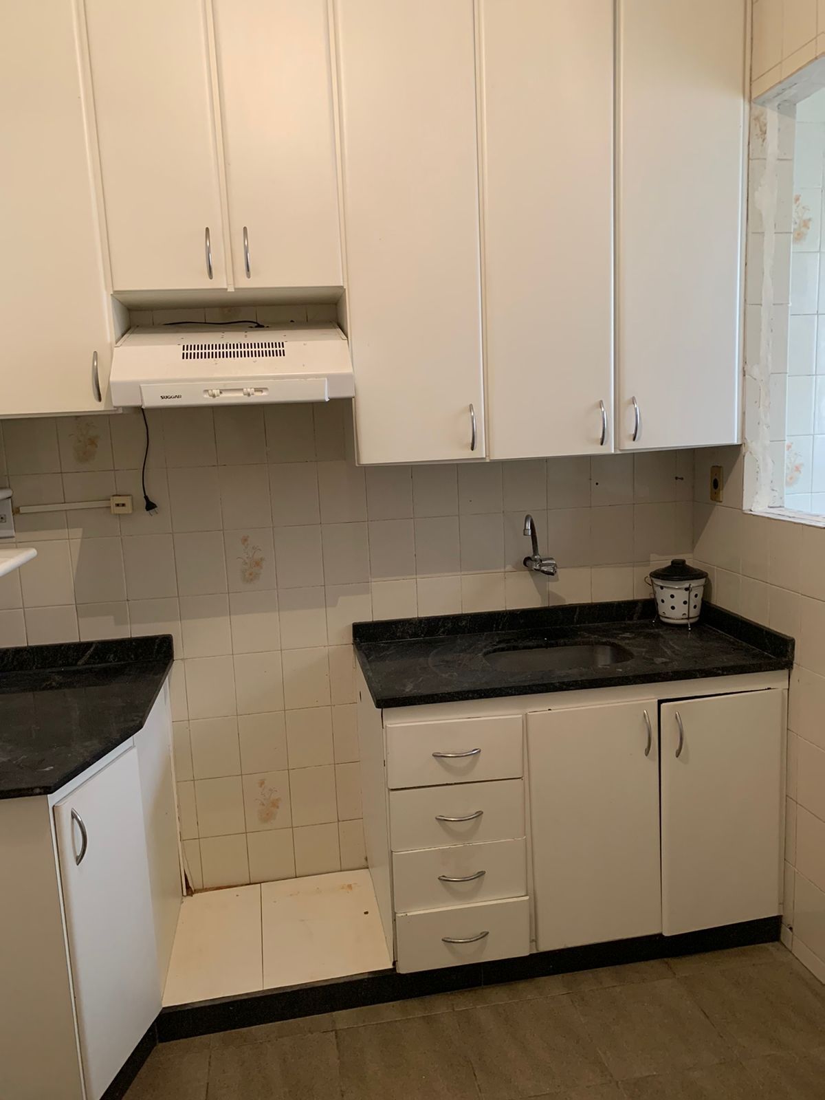 Apartamento à venda com 3 quartos, 76m² - Foto 4