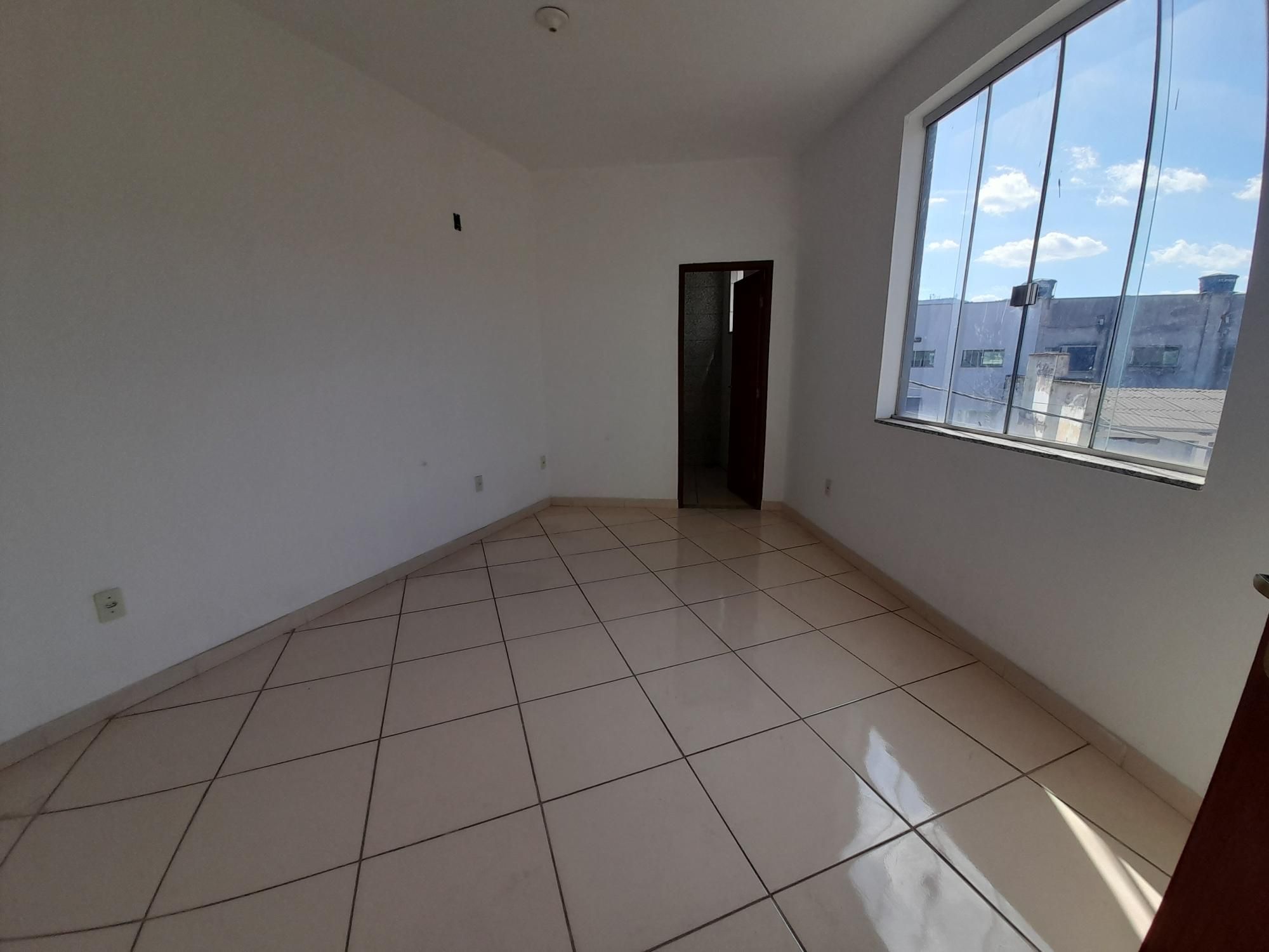 Apartamento à venda com 3 quartos, 80m² - Foto 4