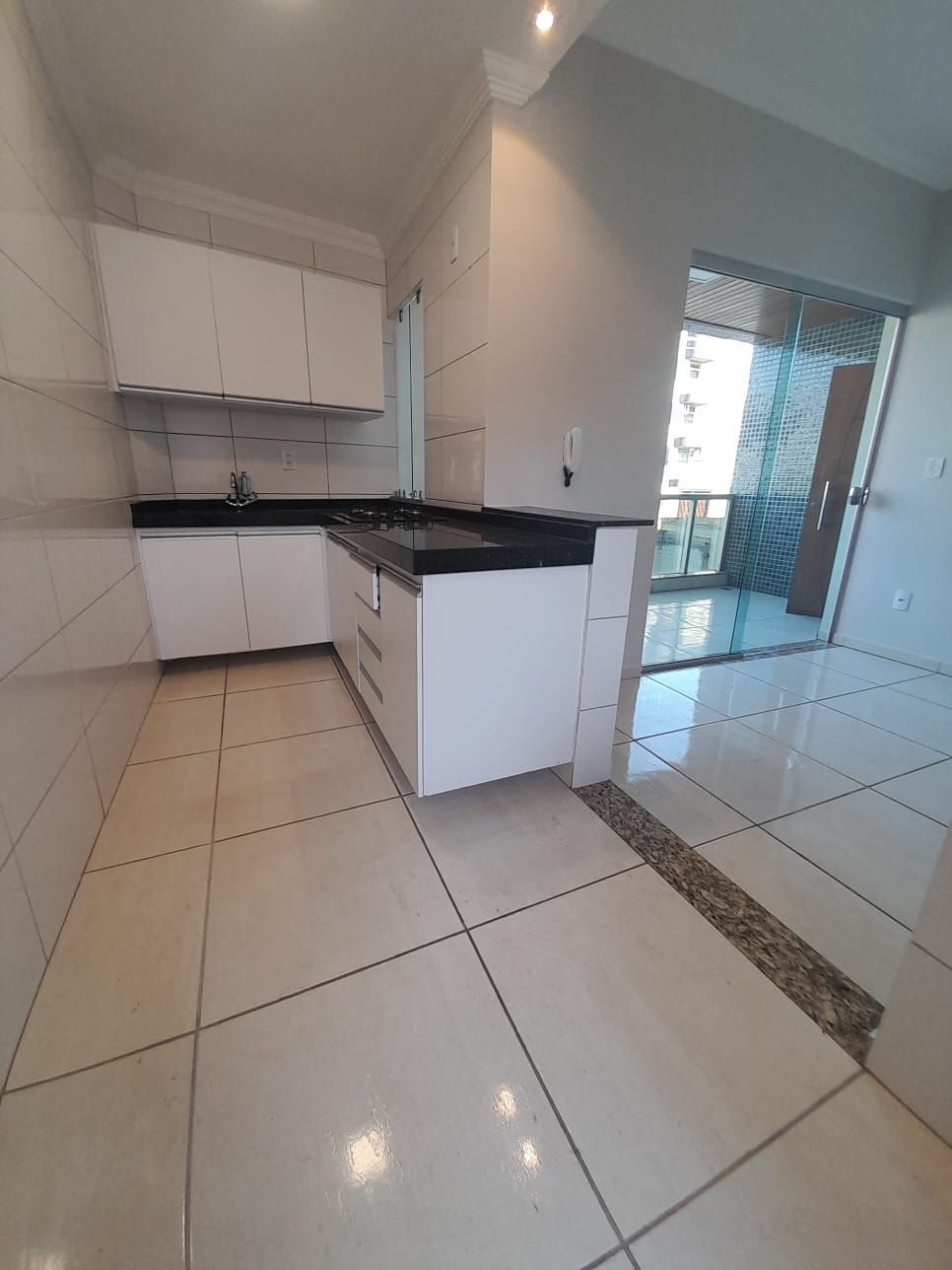 Apartamento à venda com 2 quartos, 69m² - Foto 8