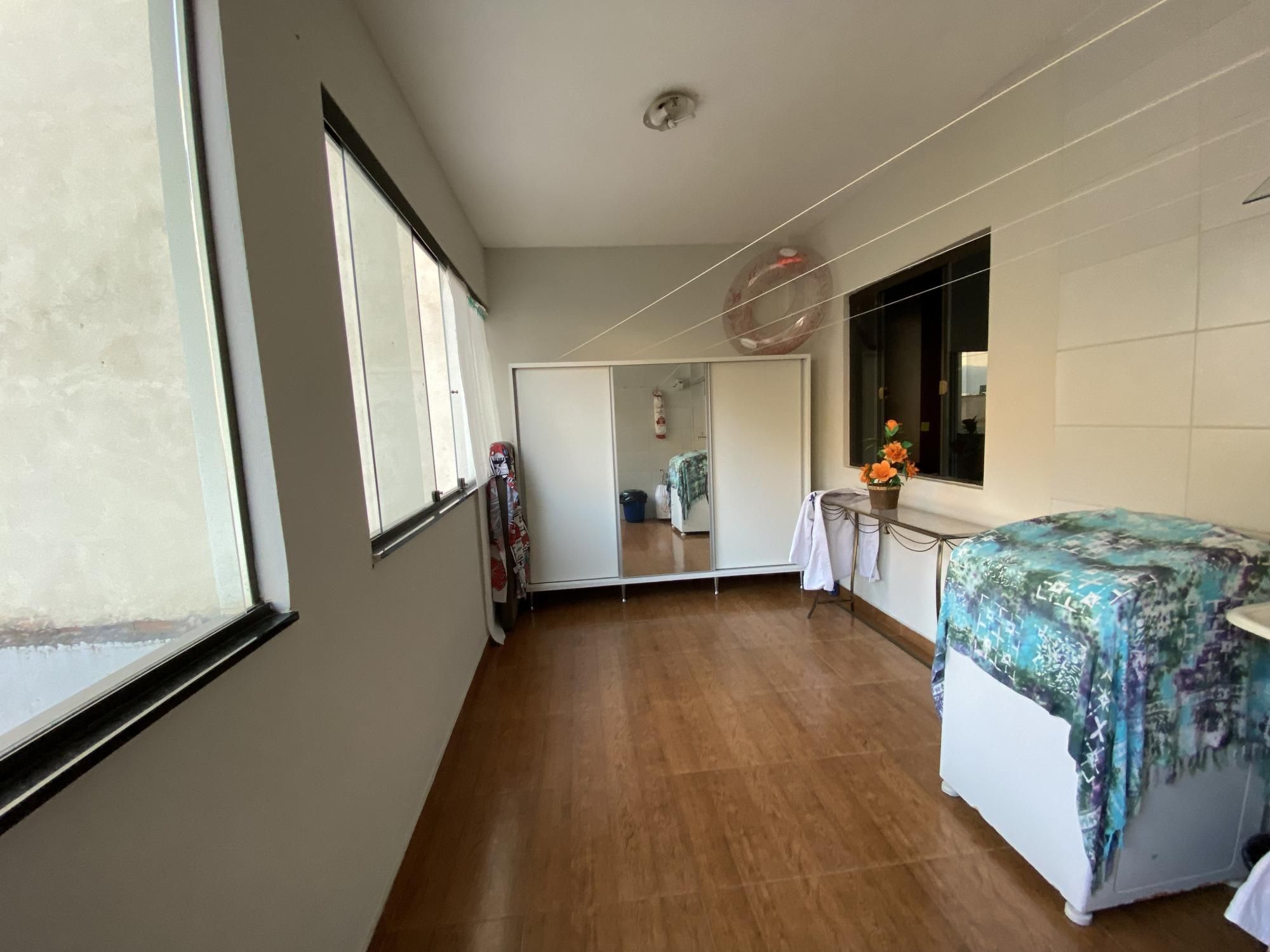 Apartamento à venda com 2 quartos, 70m² - Foto 9