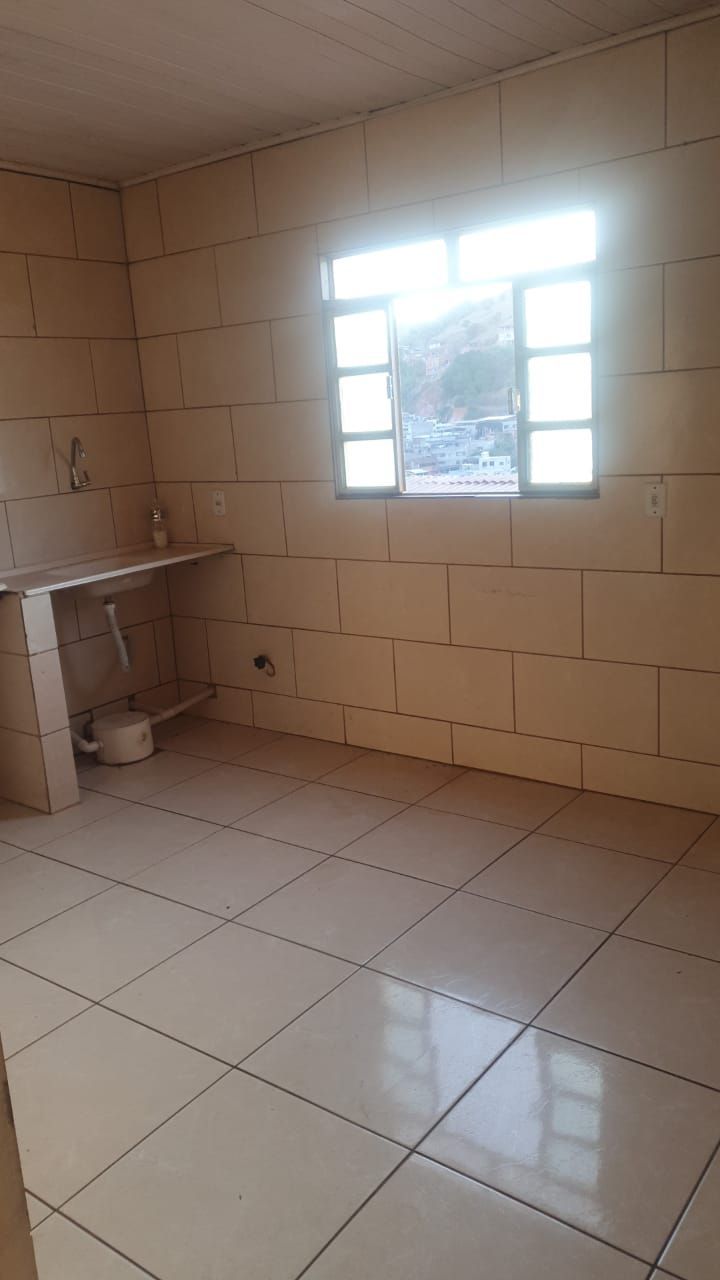 Casa à venda com 5 quartos, 120m² - Foto 9