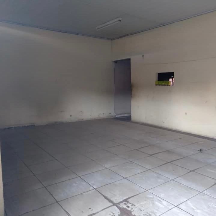 Loja-Salão para alugar com 1 quarto, 142m² - Foto 4