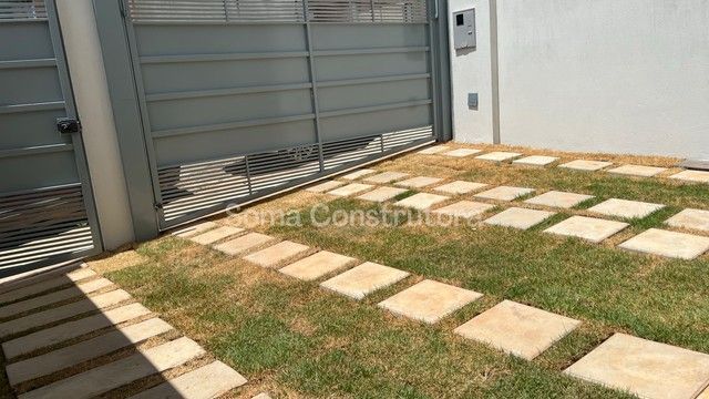 Casa à venda com 3 quartos, 100m² - Foto 2