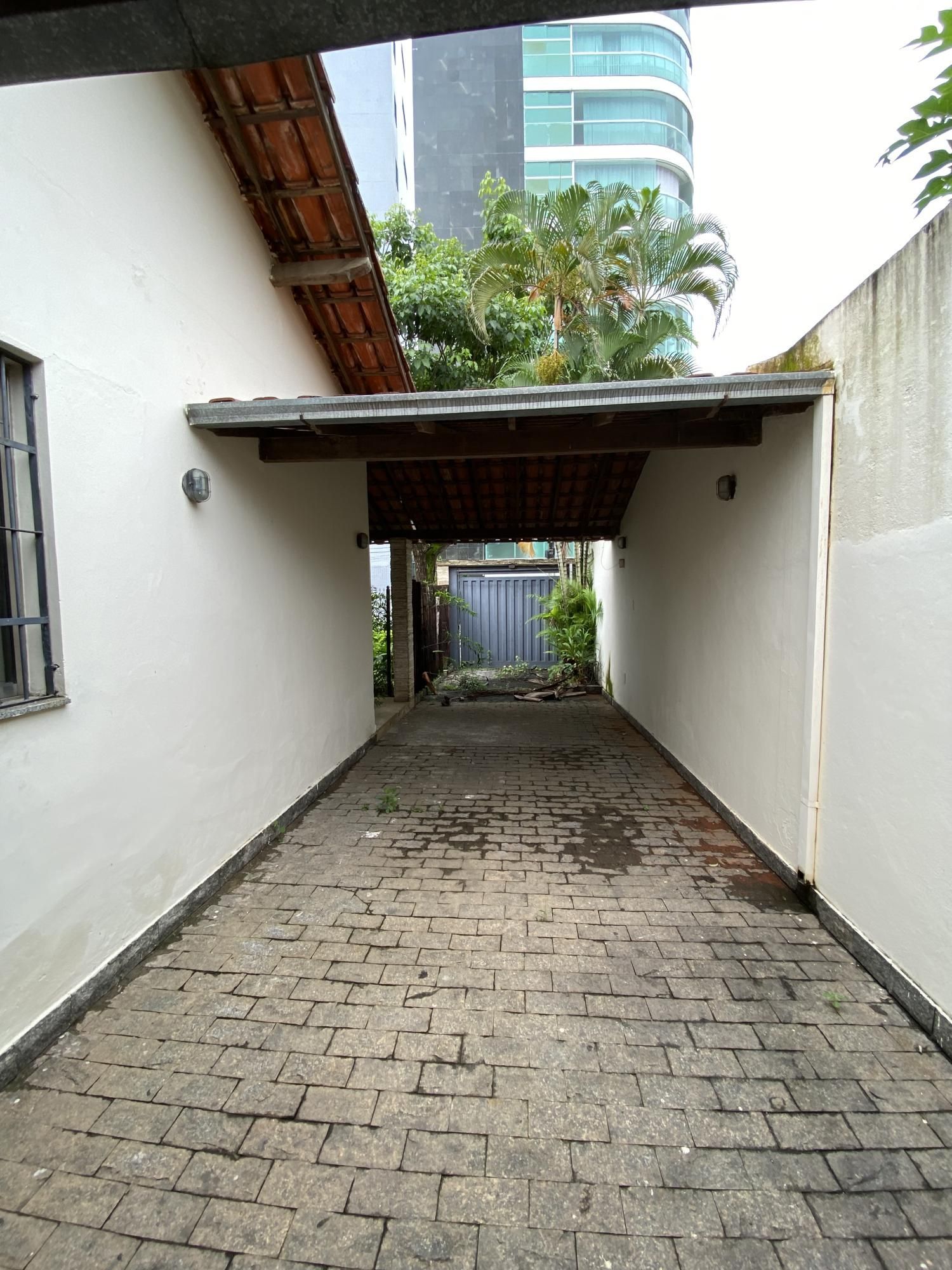 Casa à venda com 4 quartos, 250m² - Foto 11