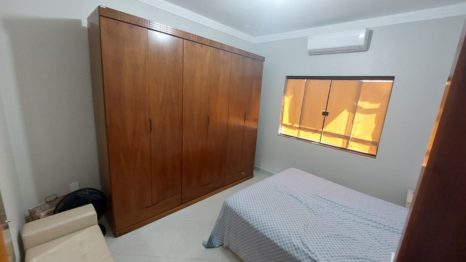 Casa à venda com 3 quartos, 240m² - Foto 12