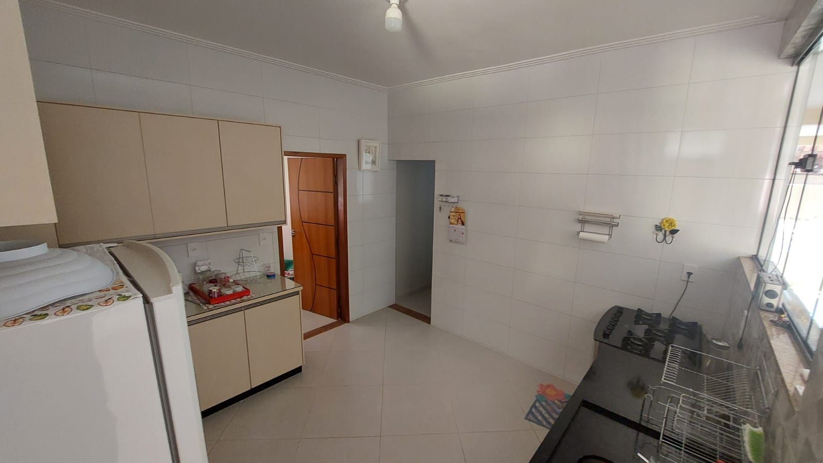 Casa à venda com 3 quartos, 240m² - Foto 6