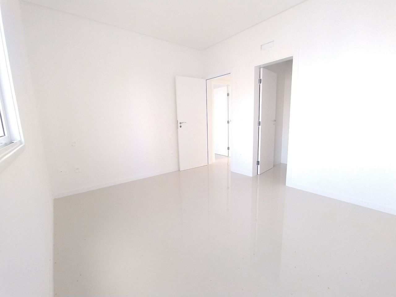 Apartamento à venda com 3 quartos, 134m² - Foto 20