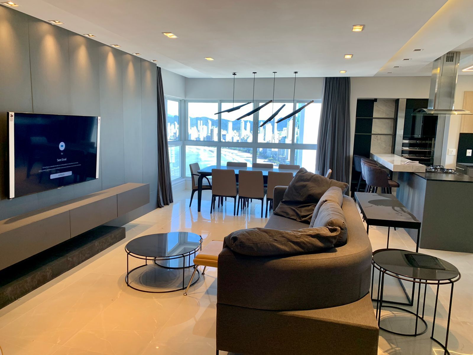 Apartamento, 3 quartos, 147 m² - Foto 1