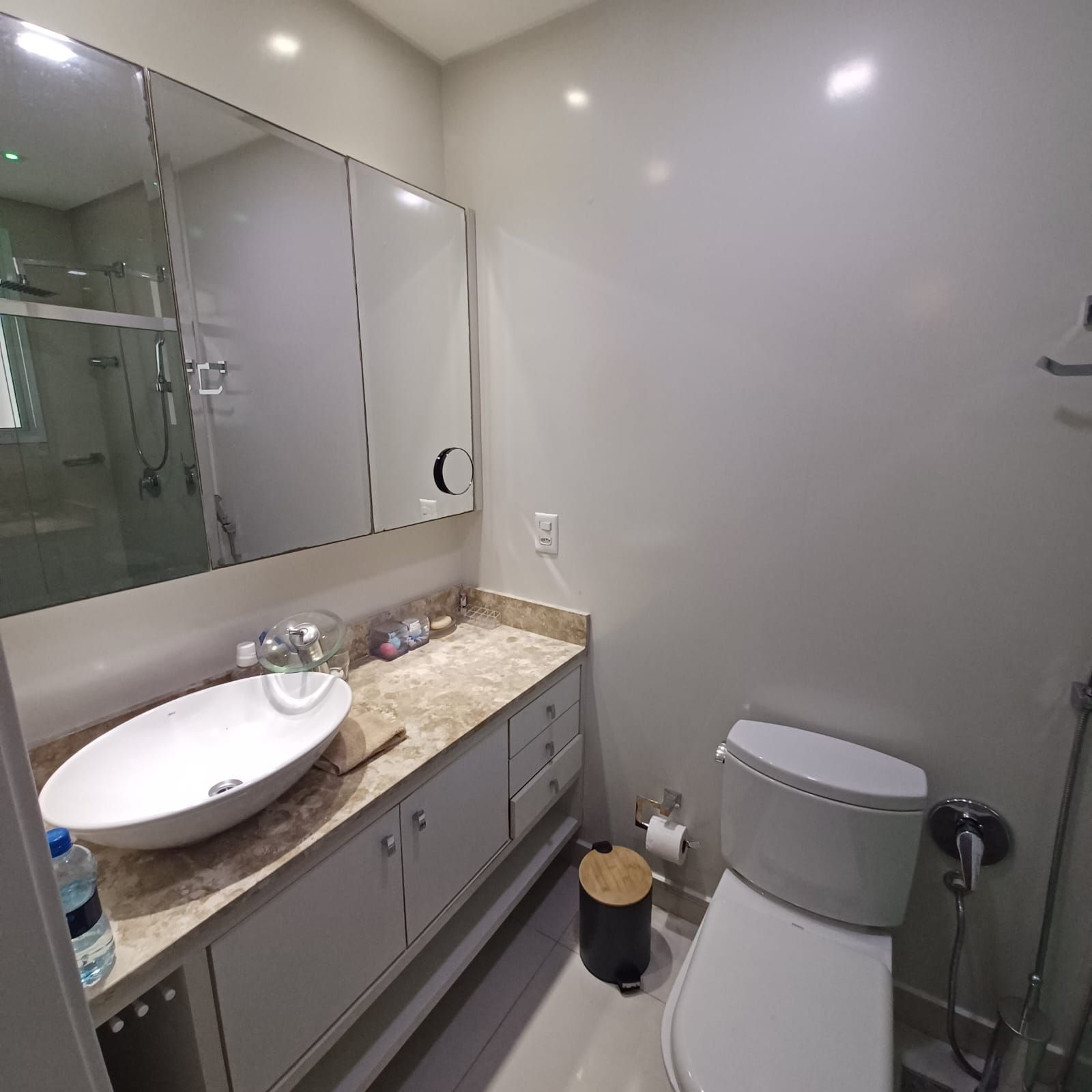 Apartamento para alugar com 3 quartos, 154m² - Foto 18