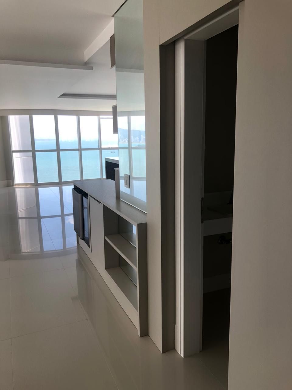 Apartamento à venda com 4 quartos, 237m² - Foto 6