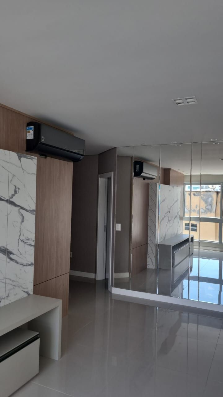 Apartamento para alugar com 4 quartos, 140m² - Foto 11