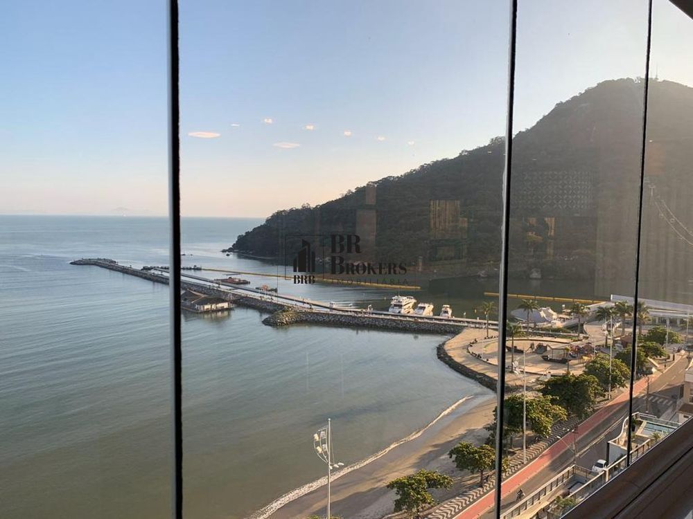 Apartamento para alugar com 4 quartos, 237m² - Foto 1