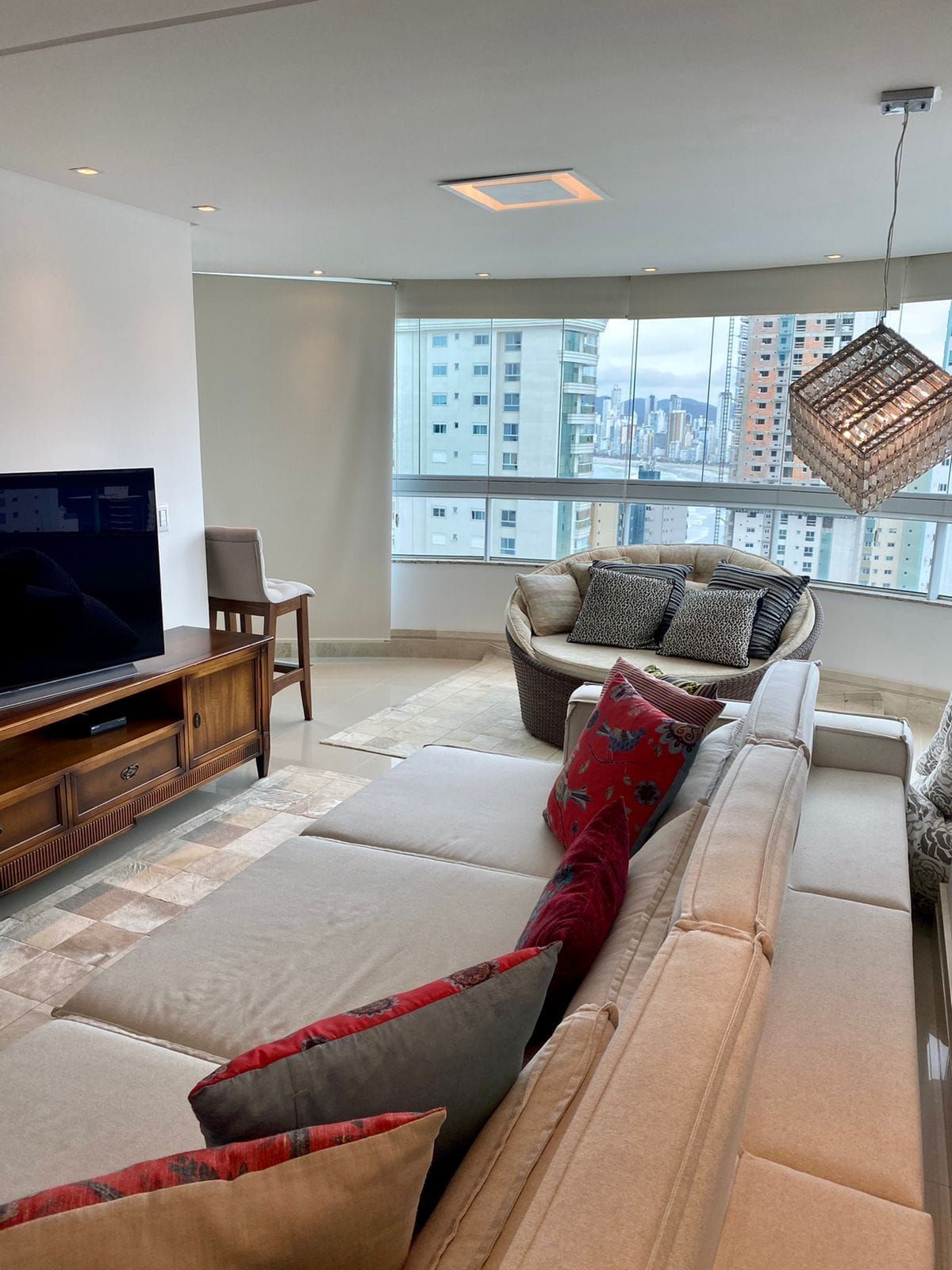 Apartamento para alugar com 3 quartos, 139m² - Foto 7