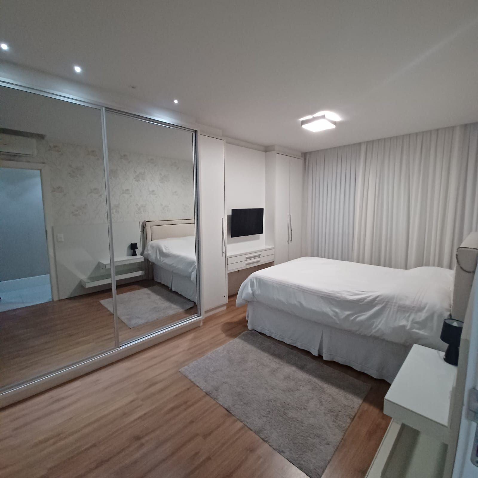 Apartamento para alugar com 3 quartos, 154m² - Foto 14