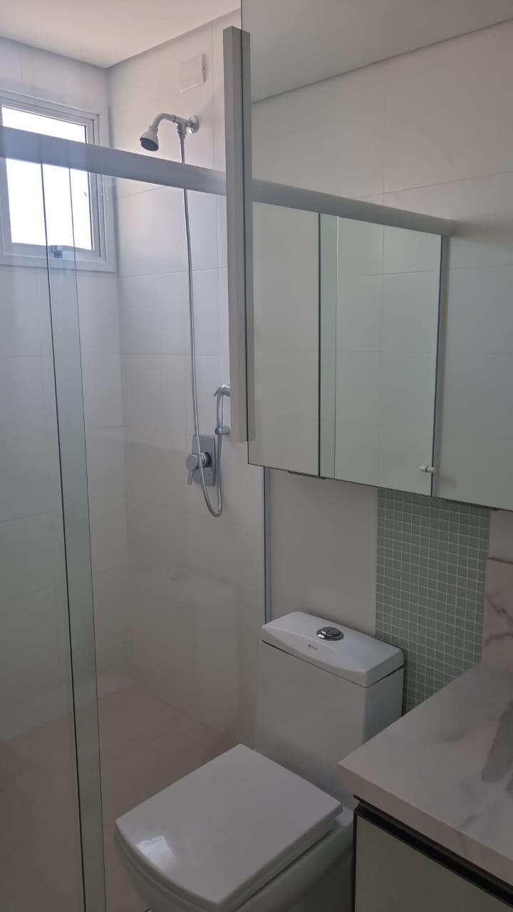 Apartamento para alugar com 4 quartos, 140m² - Foto 34