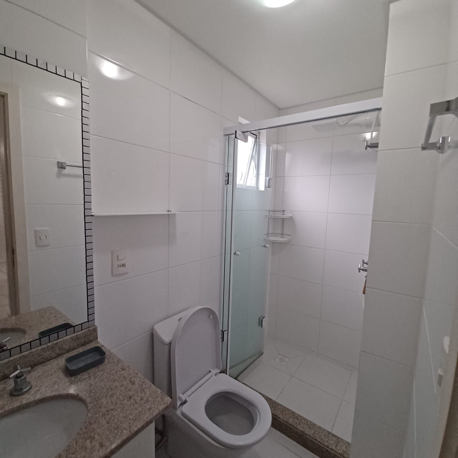 Apartamento para alugar com 1 quarto, 56m² - Foto 12