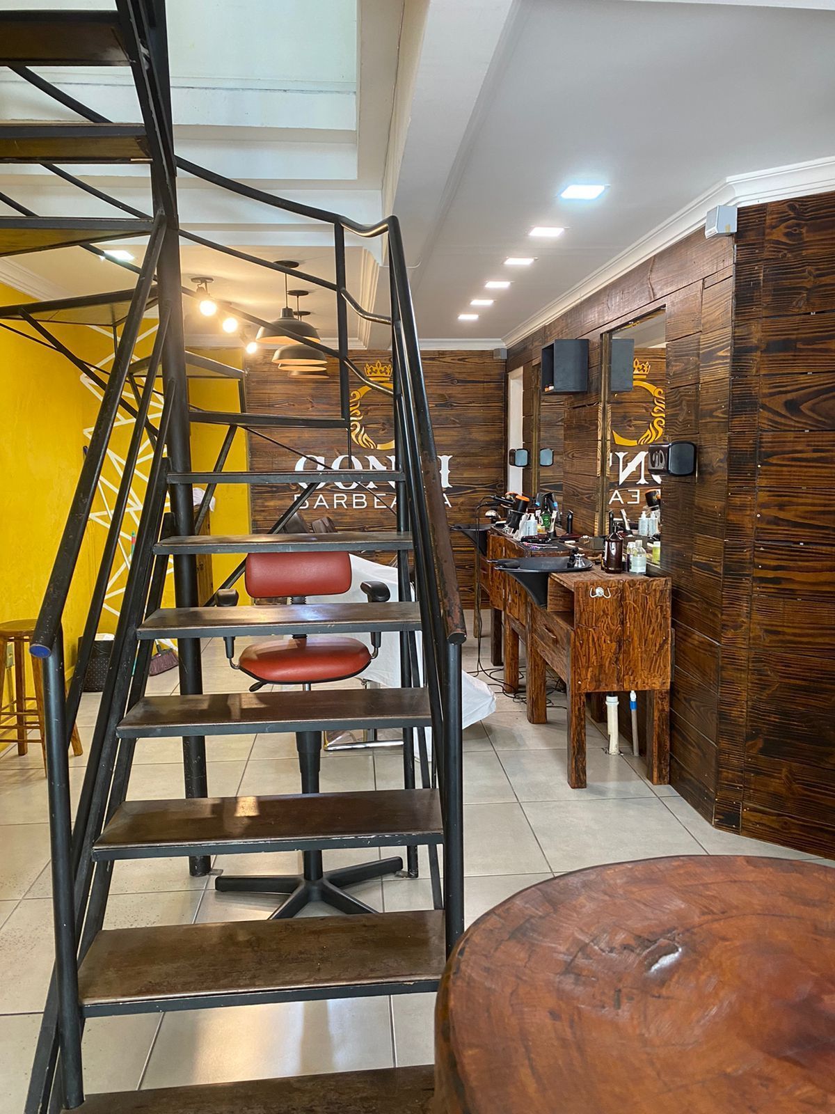 Conjunto Comercial-Sala à venda com 1 quarto, 70m² - Foto 2