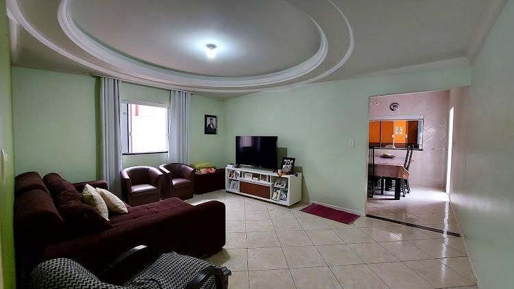 Casa à venda com 4 quartos, 280m² - Foto 2