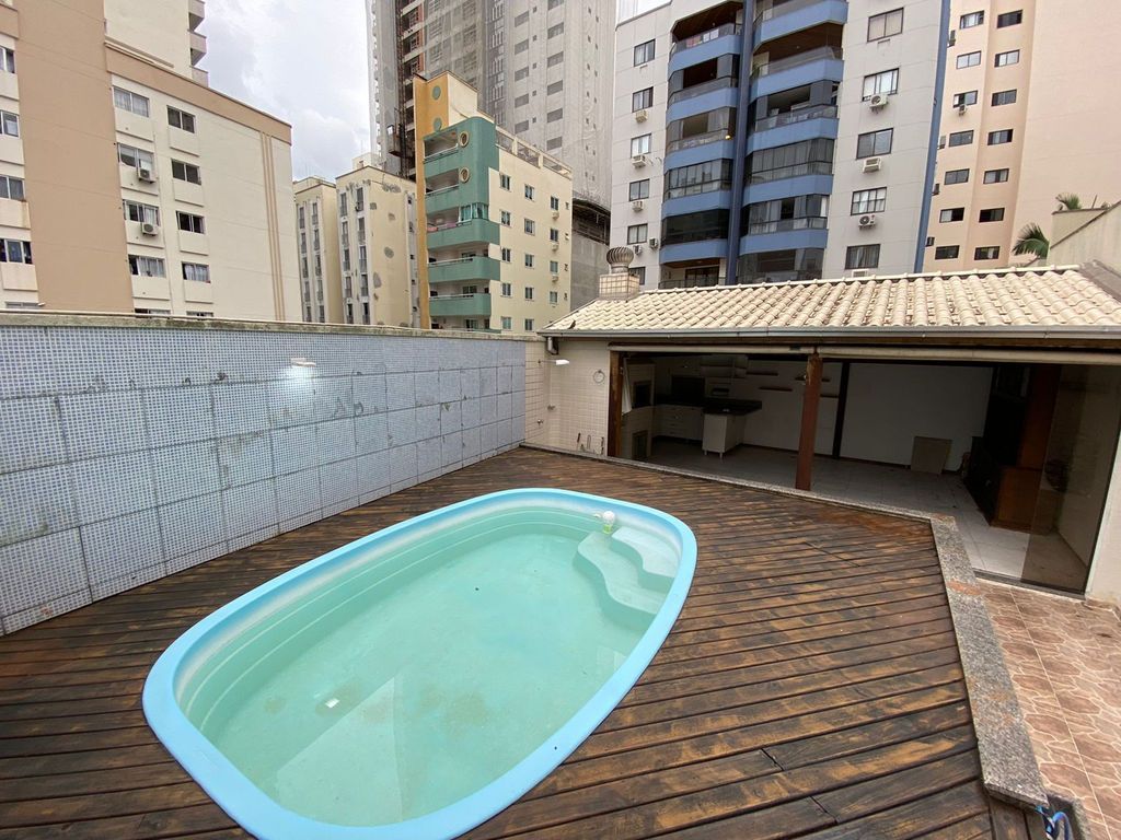 Apartamento à venda com 3 quartos, 260m² - Foto 7