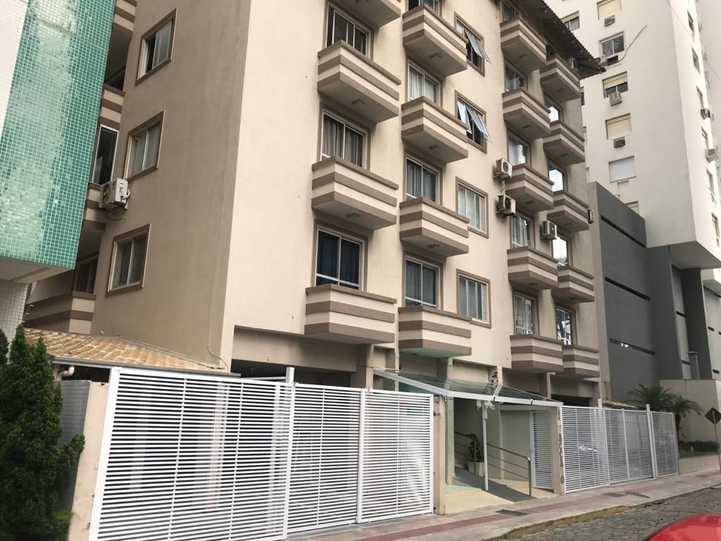 Apartamento, 4 quartos, 215 m² - Foto 1