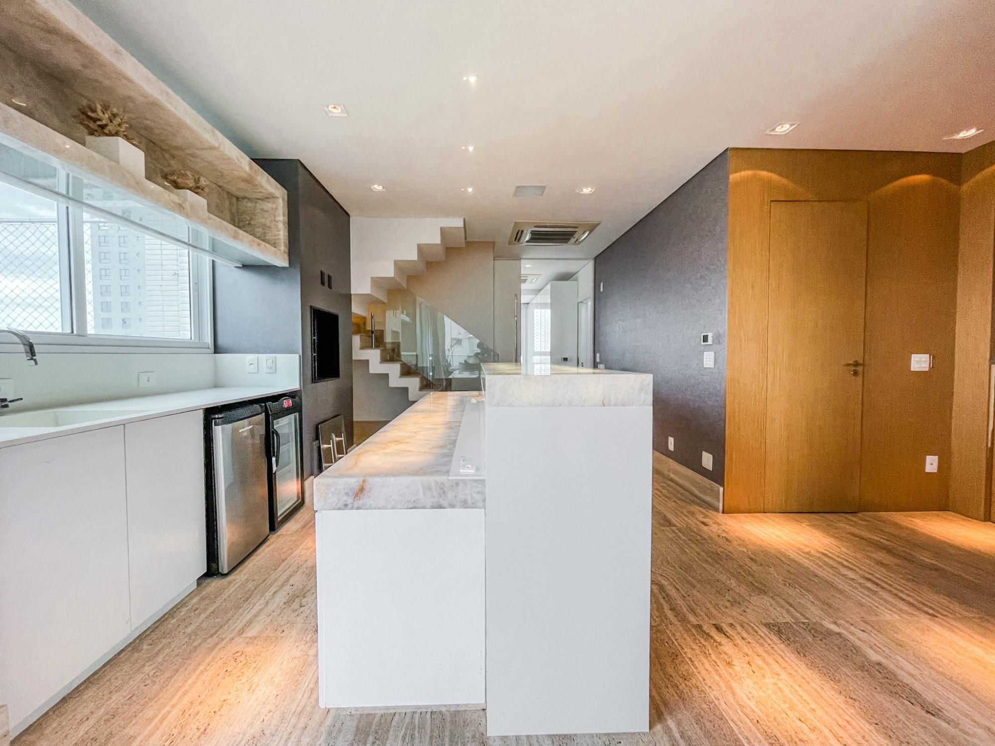 Cobertura, 3 quartos, 251 m² - Foto 9