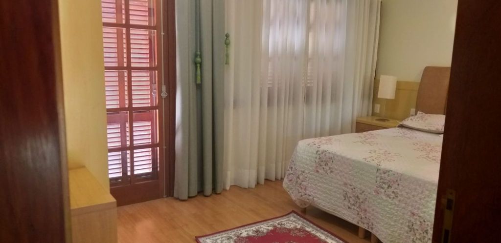 Casa à venda com 4 quartos, 351m² - Foto 8