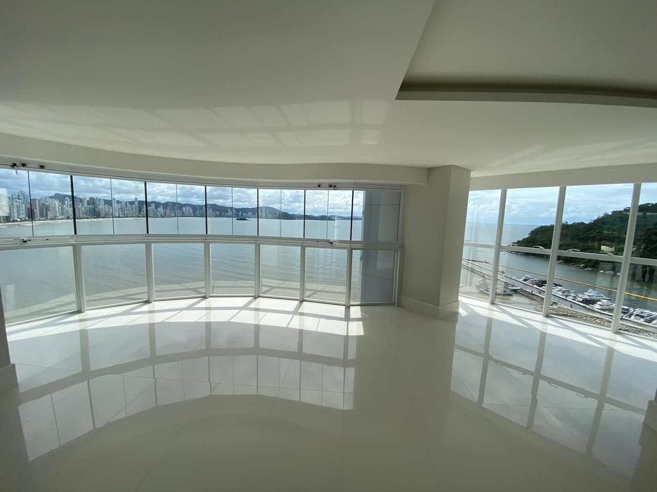 Apartamento, 4 quartos, 237 m² - Foto 2