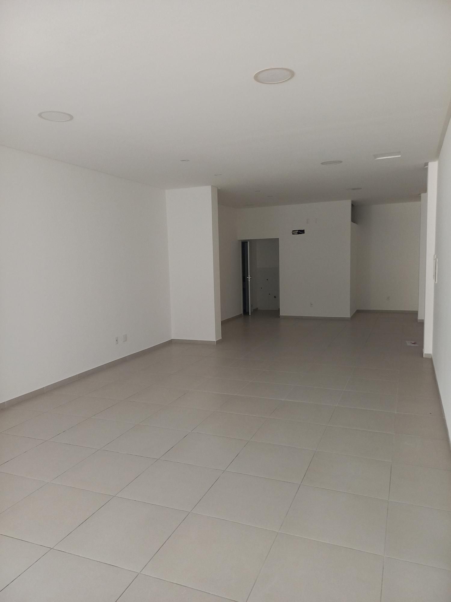 Conjunto Comercial-Sala para alugar com 1 quarto, 81m² - Foto 1
