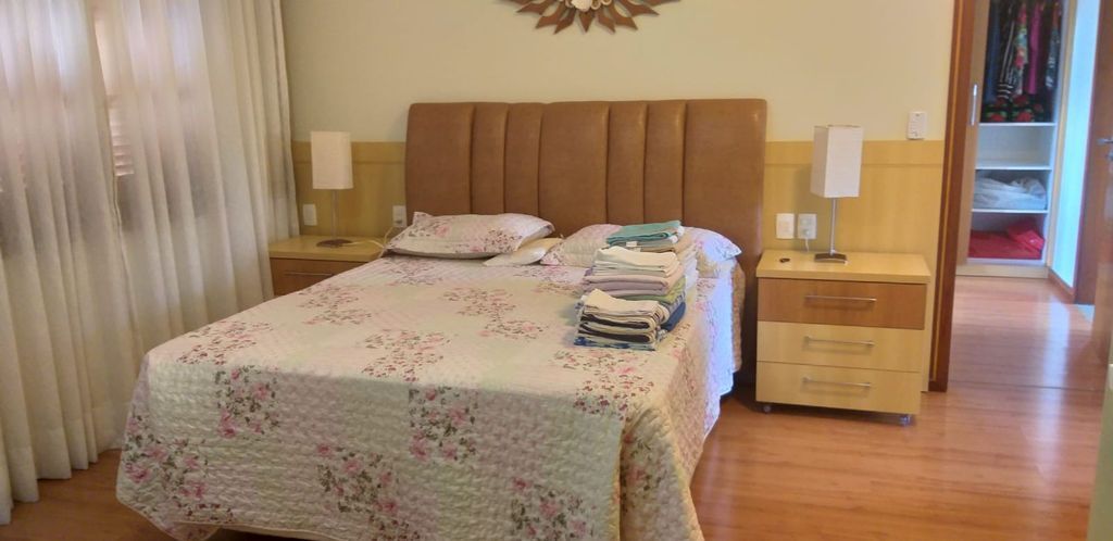 Casa à venda com 4 quartos, 351m² - Foto 6