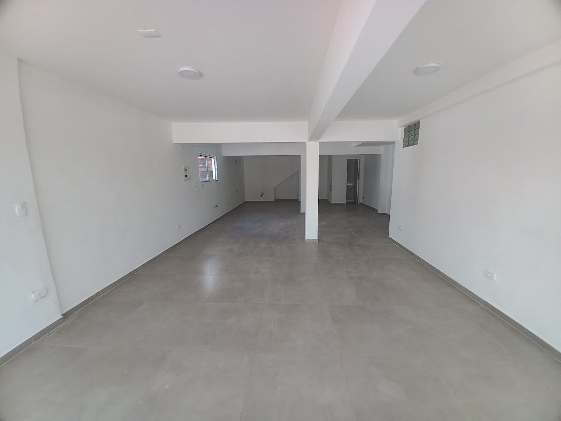 Conjunto Comercial-Sala para alugar com 1 quarto, 70m² - Foto 2