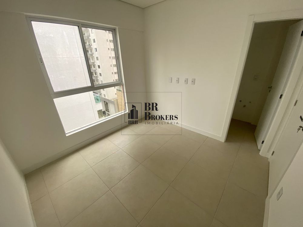 Apartamento para alugar com 3 quartos, 97m² - Foto 4
