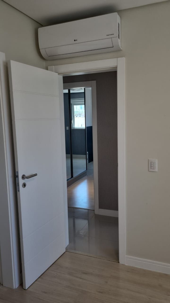 Apartamento para alugar com 4 quartos, 140m² - Foto 25