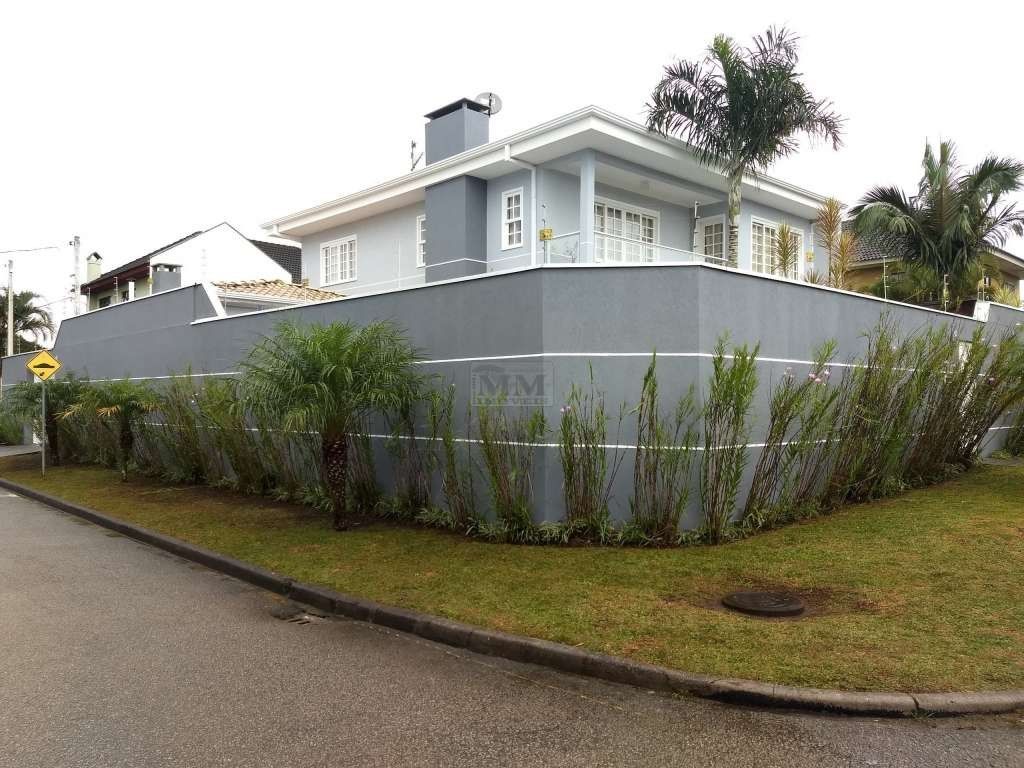 Casa à venda com 3 quartos, 348m² - Foto 1