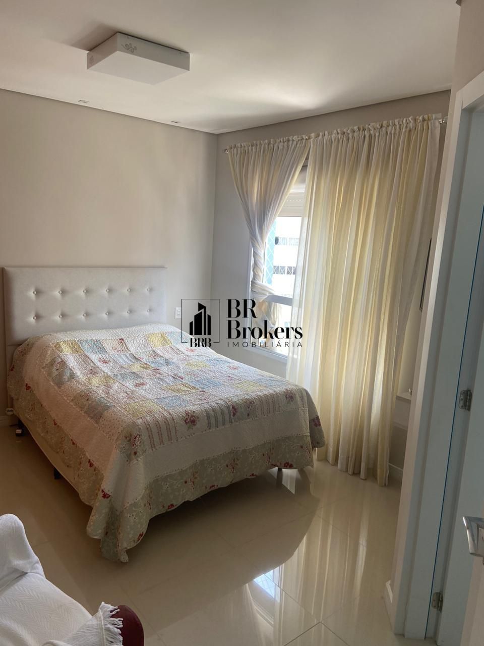 Apartamento à venda com 3 quartos, 1002m² - Foto 14