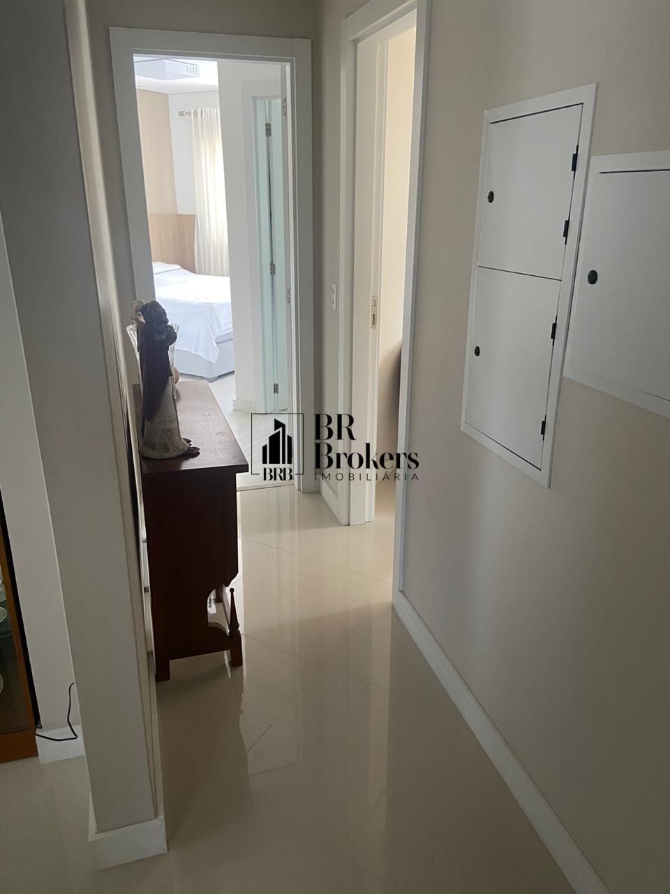 Apartamento, 3 quartos, 1002 m² - Foto 4