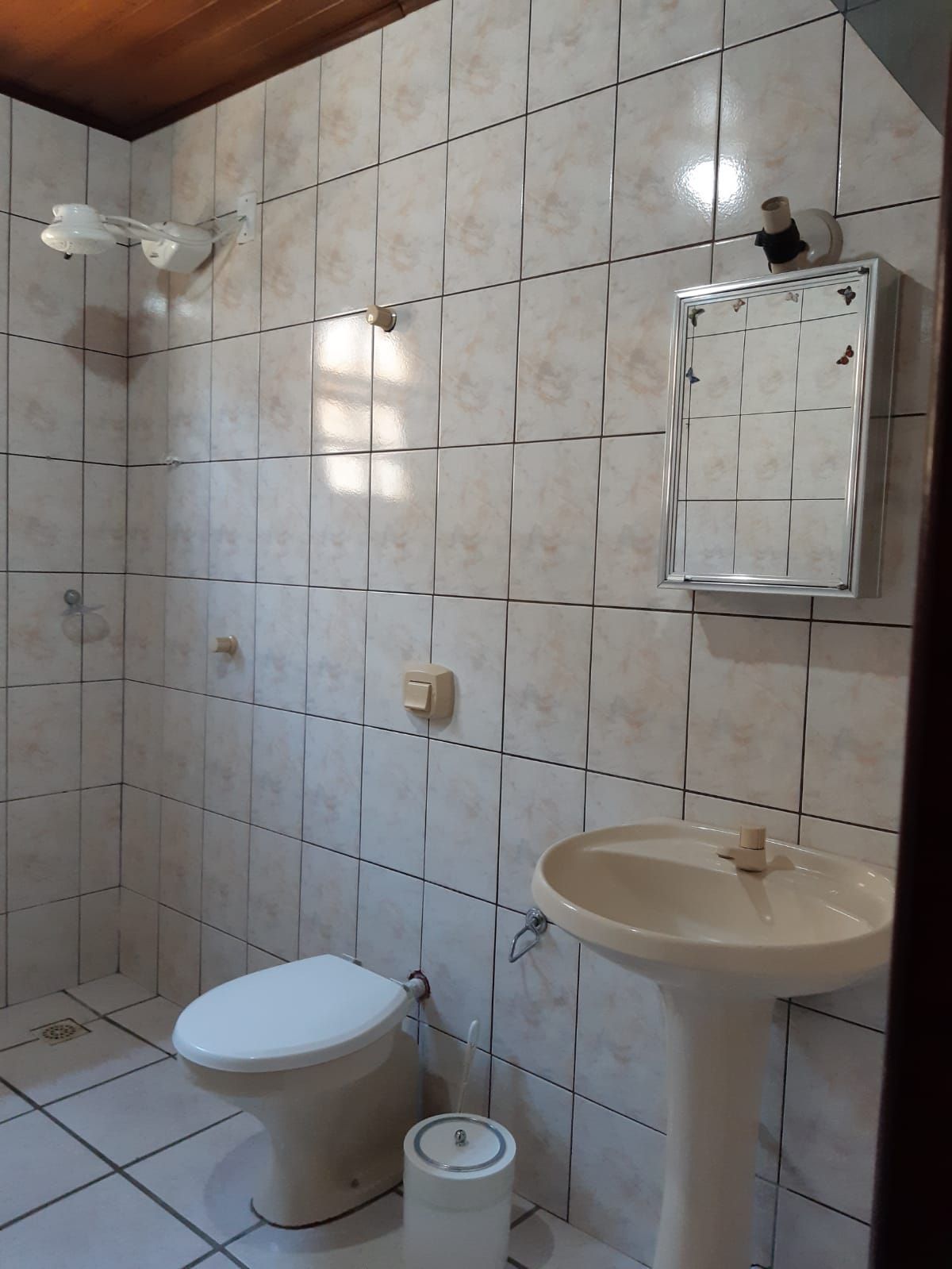 Casa à venda com 8 quartos, 230m² - Foto 23