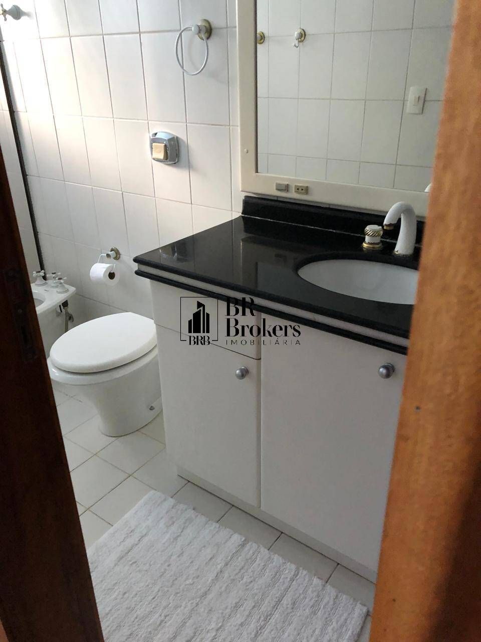 Apartamento à venda com 3 quartos, 238m² - Foto 23