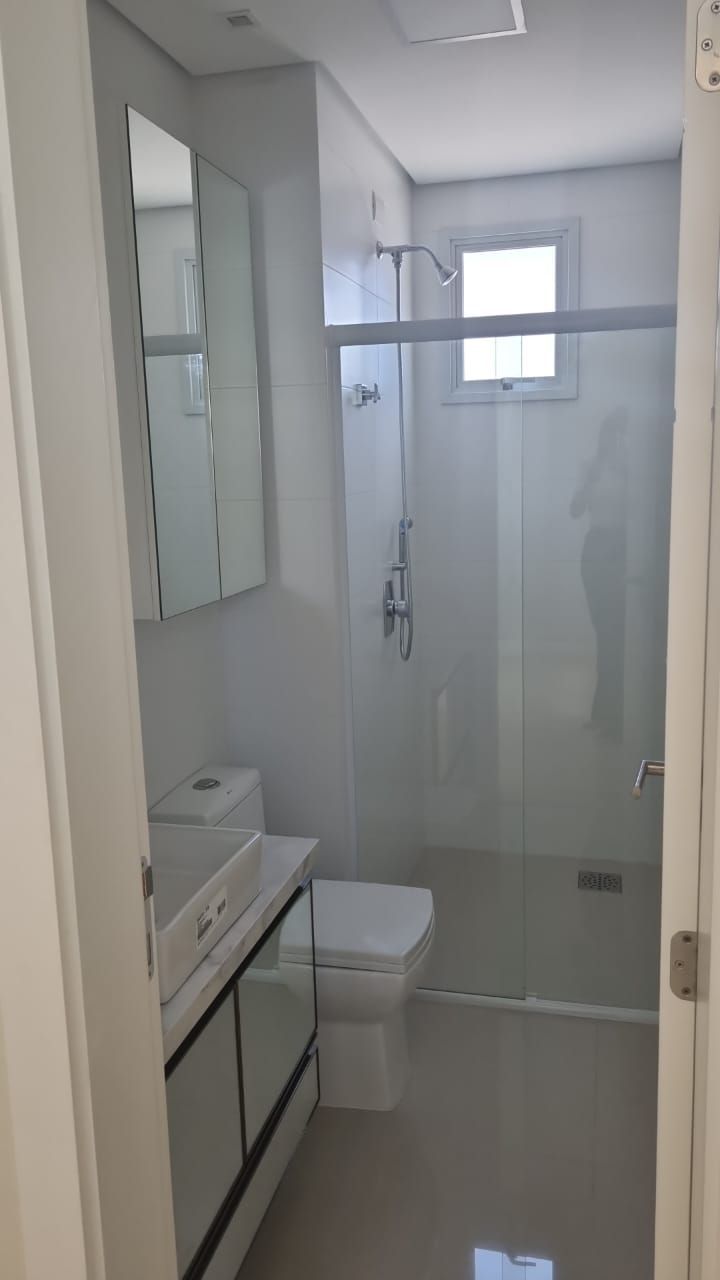 Apartamento para alugar com 4 quartos, 140m² - Foto 28