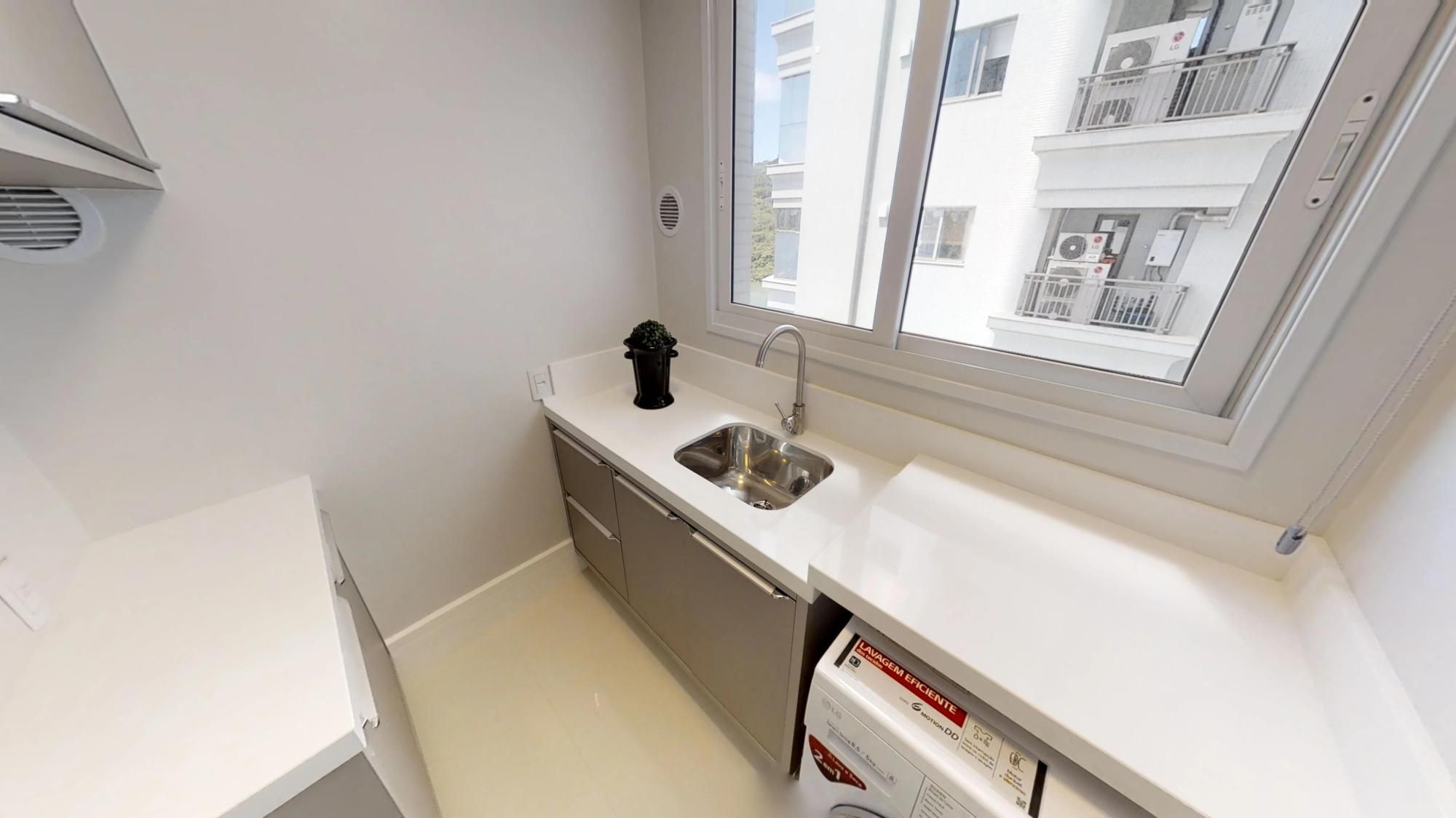 Apartamento à venda com 4 quartos, 237m² - Foto 2