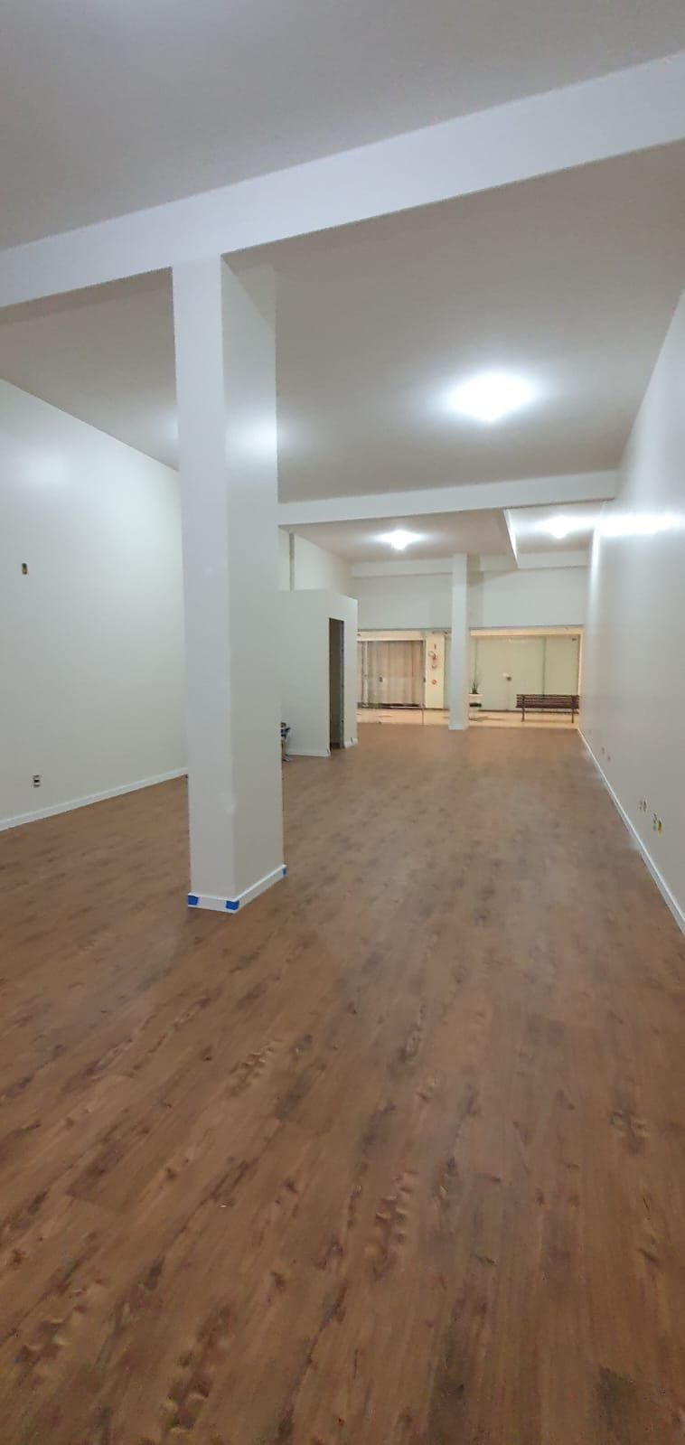 Sala comercial  venda  no Centro - Balnerio Cambori, SC. Imveis