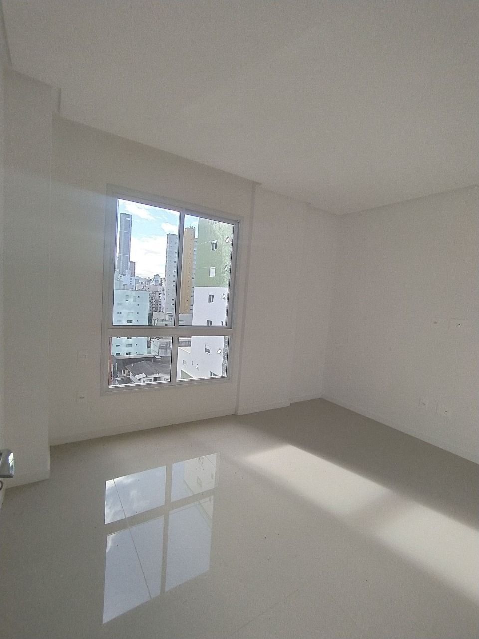 Apartamento à venda com 3 quartos, 134m² - Foto 26